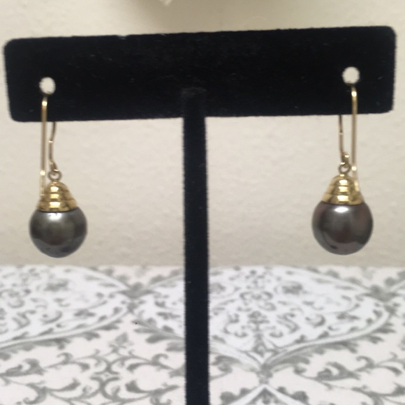 Tahatian black pearl 14 kt earrings - Picture 4 of 12